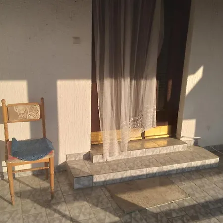 Spavajte Kod Sefa * Malo Laole