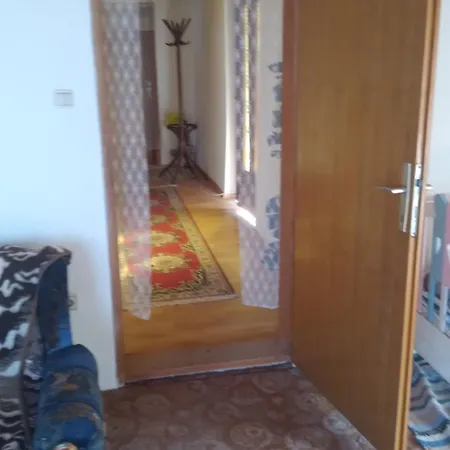 Apartment Spavajte Kod Sefa Malo Laole
